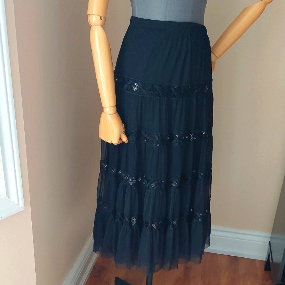 Lapis Black Tiered Midi Skirt